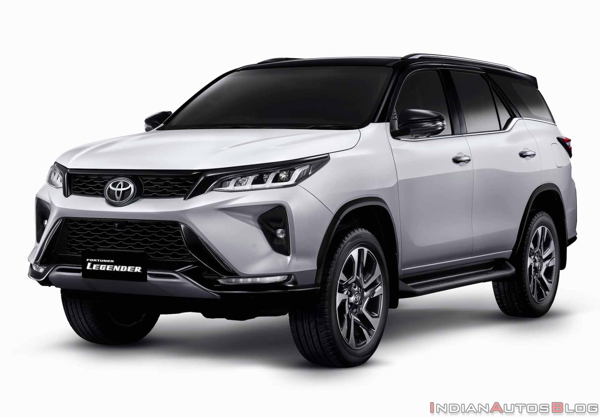 Toyota Fortuner 2021.jpg